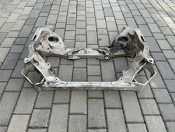 Porte-suspension avant SANKI BMW E92 LIFT 08-12