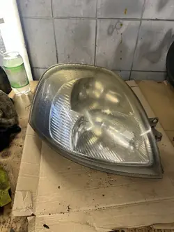 Renault Master II 2.5 DCI - Faro derecho 8200163518