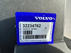 Garde-boue droit OEM 32234762 pour Volvo XC40 XC40 II C40