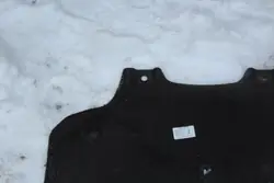 Audi A4 B9 Växellådsskydd OEM 8K0863822B - Begagnad