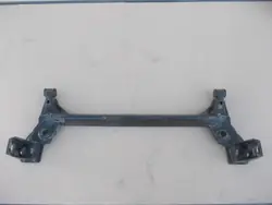 Begagnad Opel OE bakaxelbalk belka corsa b