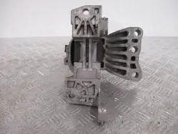 Moottorin tuki OEM 00520903430 Fiat 500X Renegadelle