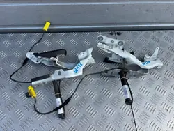 Charnières de capot Mercedes W176 Classe A OEM 650 - Avant