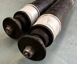 OEM 562107338R taka-iskunvaimennin-sarja Renault Capturille