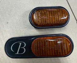 OEM 7700822136 Right Fender Indicator Renault Clio II