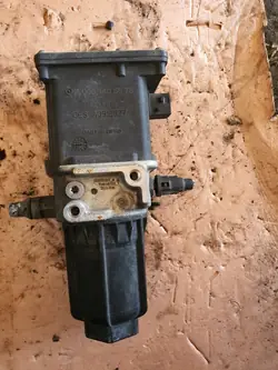 Mercedes-Benz OE A0001405578 - Pieza original usada