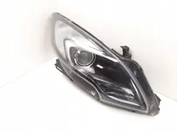 2013 Opel Zafira C Réflecteur 13399859RH