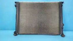 Radiador de água Dodge Challenger SXT OEM M143308G