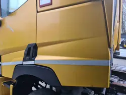 OEM KLAPA SCHOWKA DRZWICZKI LEWE RENAULT GAMA T RANGE
