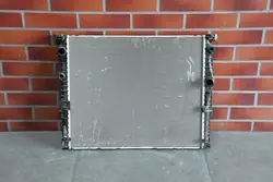 Radiador de agua BMW 5 G30 G31 6 G32 7 G11 G12 8650745