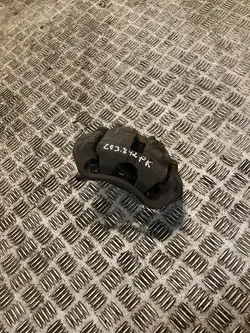 Mercedes-Benz C W203 Vasemman etu jarrusatula