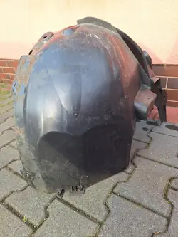 Oikea Etulokasuoja Renault Twingo III Lift 638404631R