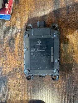Module Radar Renault OE OEM 284382122R pour Espace V