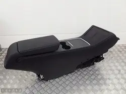 Tesla Model Y keskikonsolin käsinoja OEM 176680100a
