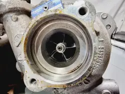 Begagnad Volvo turbo OEM 36010145 för XC70 II 2.4L