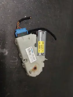 Schiebedachmotor OEM 1J9959591 für VW Golf IV Bora