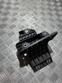 Suzuki accubracket OEM 72522-61M00 - Gebruikt
