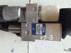 BMW OEM 7163661 Heckklappenpumpe für 5er E61