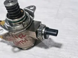 Bomba de combustible de alta presión Skoda Octavia II 1.4 TSI