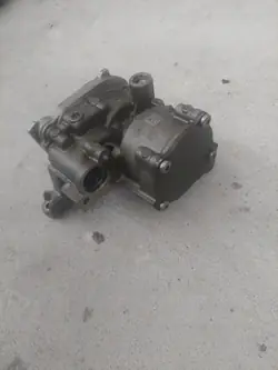 Pompe à huile VW Polo IV 1.6 TDI OEM 04L145208AB