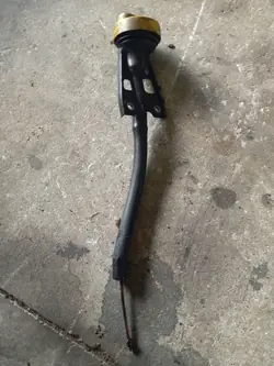 Öljytäyttöputki OEM 8200355347 magneetilla