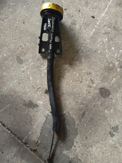 Öljytäyttöputki OEM 8200355347 magneetilla