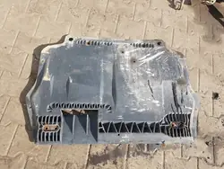 Couvercle de moteur Skoda Octavia 5K0825901B