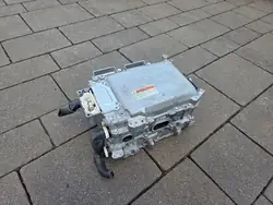 TOYOTA RAV4 IV HYBRID Inverseur G9200-42010