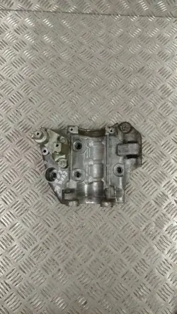 K8D25K291 Drivaxellagerfäste Land Rover