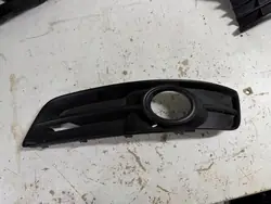 Rejilla delantera izquierda AUDI A3 8P LIFT 09- OEM