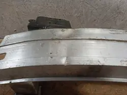 Poutre de pare-chocs AVH7312 OEM pour Fiat 500X