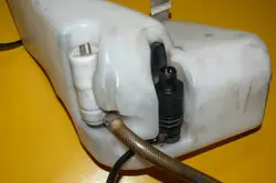 Depósito de líquido limpiaparabris Audi A8 D2 99-02 4D0955451D