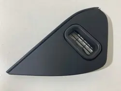 Bouchon de console gauche Maserati Ghibli III 06700184330