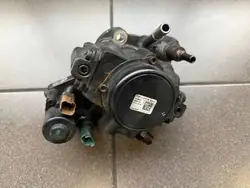 Pompe d'injection Ford Mondeo MK4 Lift 2.0 Diesel OEM 9687959180