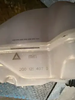 Réservoir d'expansion Volkswagen OEM 2Q0121407 - Occasion