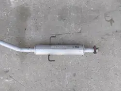 Silencieux central Toyota Yaris II OEM YAR II SRODKOWY ZAMIENNIK