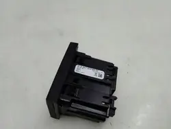 Porta USB OEM A2478208402 para Mercedes-Benz