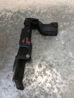 Audi Q5 8R0 höger stänkskärm OEM 8R0823732A