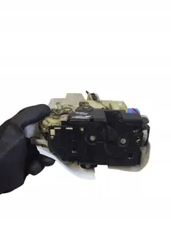 VW T5 03-09 Serrure de Porte Avant Gauche 3B1837015AQ