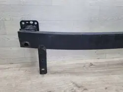 Hyundai OEM etupuskurin palkki i30 2018