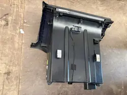 Hyundai IONIQ 5 Matkustajan hansikaslokero OEM 84501-GI000