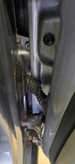 Etu- ja takaluukun asennus Audi A4 B6 B7 2000-2007