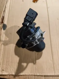 Pompe à air secondaire Porsche OE 95B959253 9A160510472
