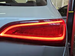 Luz LED trasera derecha Audi Q5 08-
