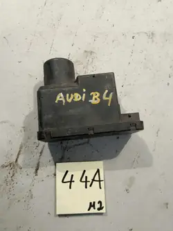 Audi 80 B4 keskuslukituspumppu OEM 4A0862257C