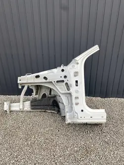 JEEP GRAND CHEROKEE WK2 PARE-CHOC AVANT GAUCHE