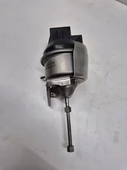 OEM-turboaktuaattori Audi A3 8P:lle, VW Golf VI 2.0 TDI