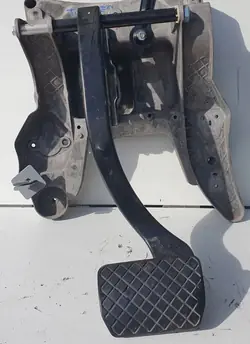 Bremshebelhalterung OEM 7L0723117 für VW Touareg 7L
