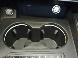 Portavasos Audi OEM 8W0862533A - Estado usado