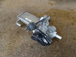 EGR-jäähdytin AUDI A4 B8 2.0 TDI 03L131512DN
